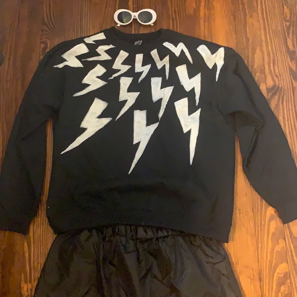 Eww David Schitt’s Creek Men’s Size XL Halloween Costume